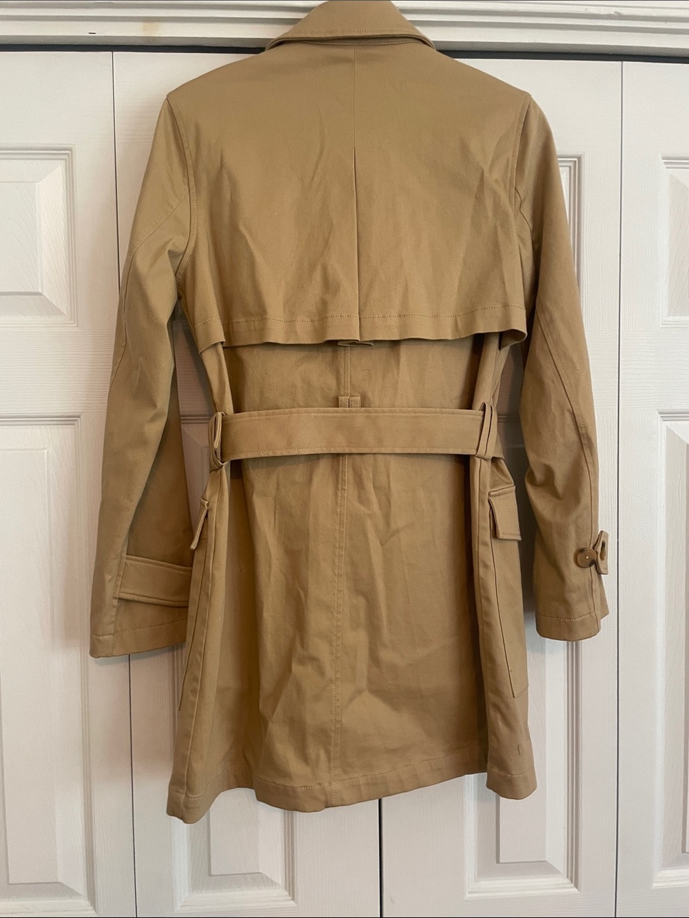 New L’academie Provins Mini Belted Trench Dress in Tan size Small - Picture 7 of 12